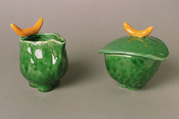 Sugar Bowl and Creamer 'Pareja'